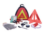 KIT DE EMERGENCIA CARSO A2409 NEGRO (Pasa corriente: Plástico PVC / Aluminio// Linterna: Plástico ABS // Medidor de presión: Plástico ABS/ Metal // Impermeable: Plástico // Guantes: Poliéster // Bolsa: Plástico PVC // Estuche: Poliéster 600 D) - Imagen 3