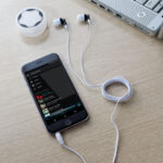 AUD 004 S - AURICULARES SOCCER (BLANCO FROSTY / PLASTICO) - Imagen 3