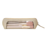 DAM 066 BE - SET DE BROCHAS ROMINA BEIGE (BEIGE / CURPIEL Y PVC ESTUCHE / MADERA, ALUMINIO Y NAILON BROCHAS / POLIESTER TOALLA / LATEX ESPONJA) - Imagen 2