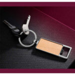 M 7370 BE - LLAVERO BRONTE (BEIGE / MADERA DE HAYA / METAL) - Imagen 4