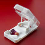 PT 2100 - PASTILLERO CRYSTAL (BLANCO / PLASTICO) - Imagen 3
